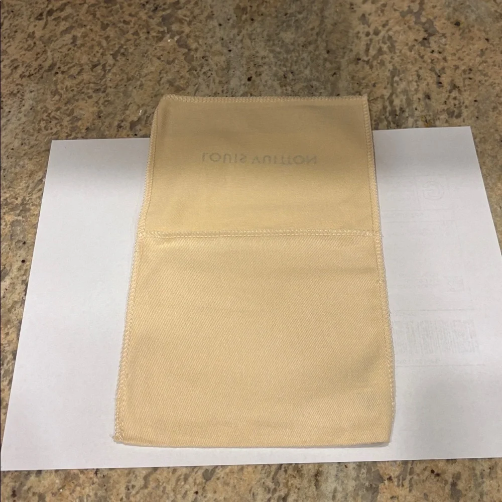Louis Vuitton Beige Foldable dust bag